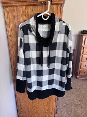 Maurices Black & White Buffalo Plaid Cowl Neck Sweatshirt